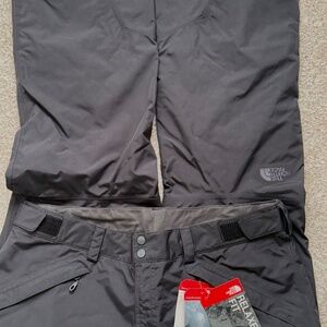 The North Face Men's Action Sports All Mountain Dry Protect Snow Pant Black NEW!
